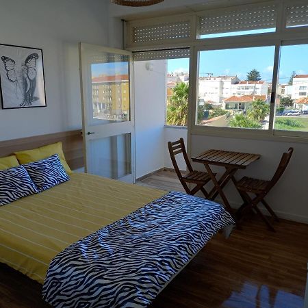 Savana House Peniche Hotel Buitenkant foto