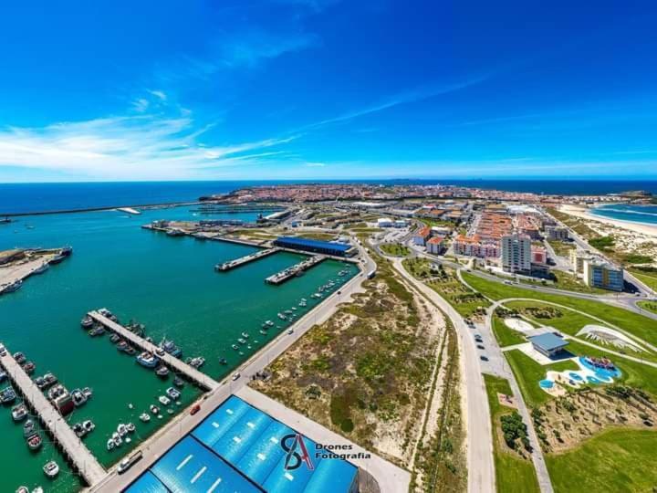 Savana House Peniche Hotel Buitenkant foto