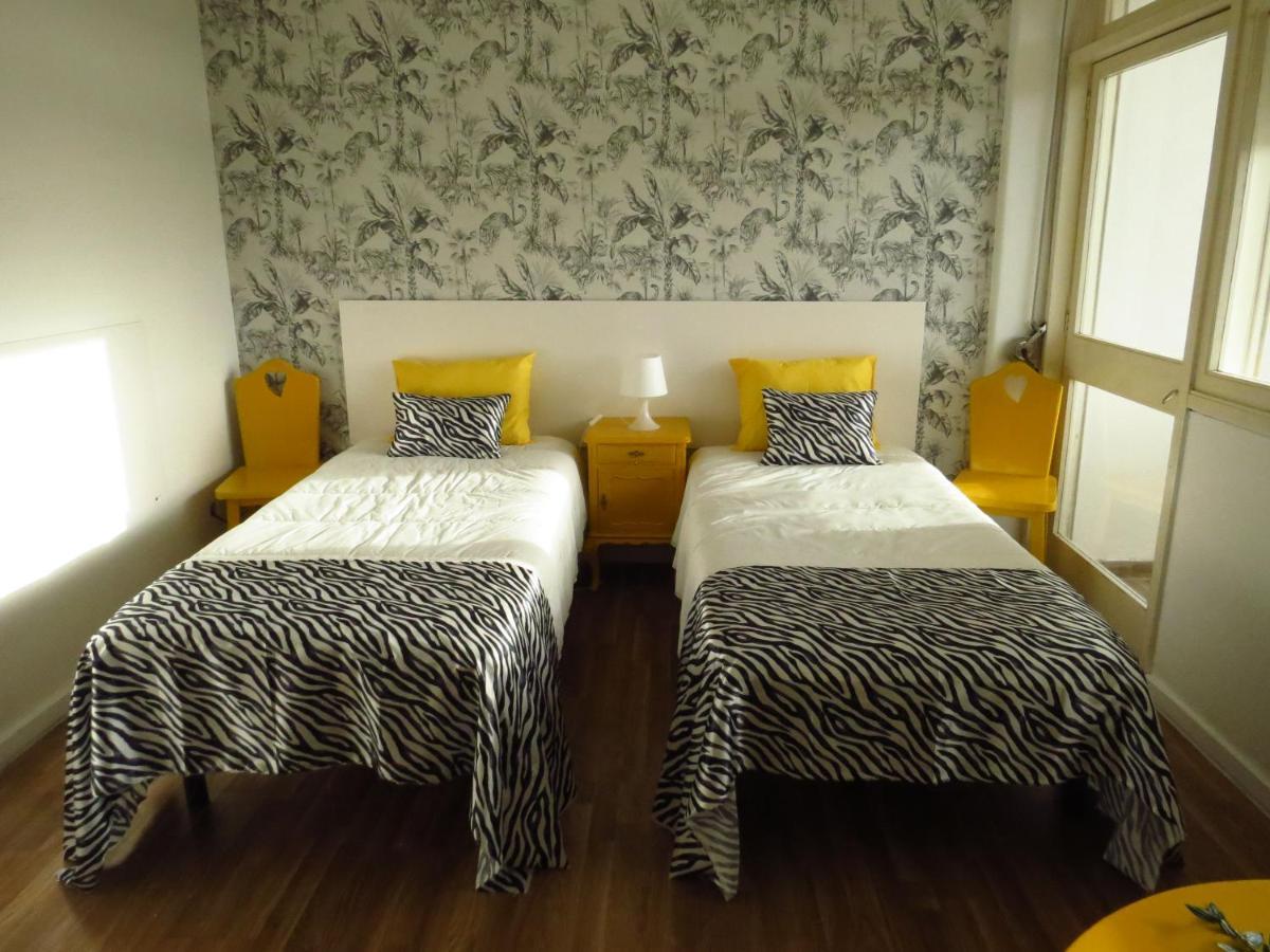 Savana House Peniche Hotel Buitenkant foto