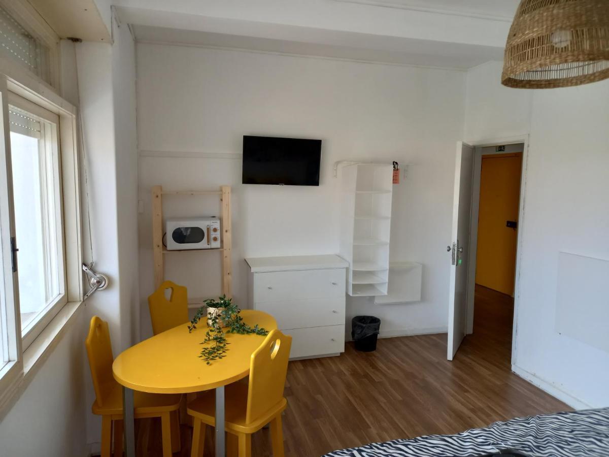 Savana House Peniche Hotel Buitenkant foto