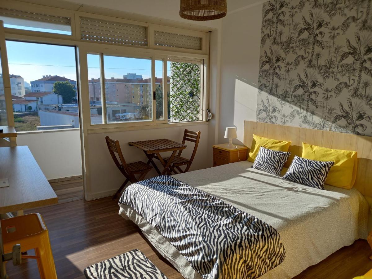 Savana House Peniche Hotel Buitenkant foto